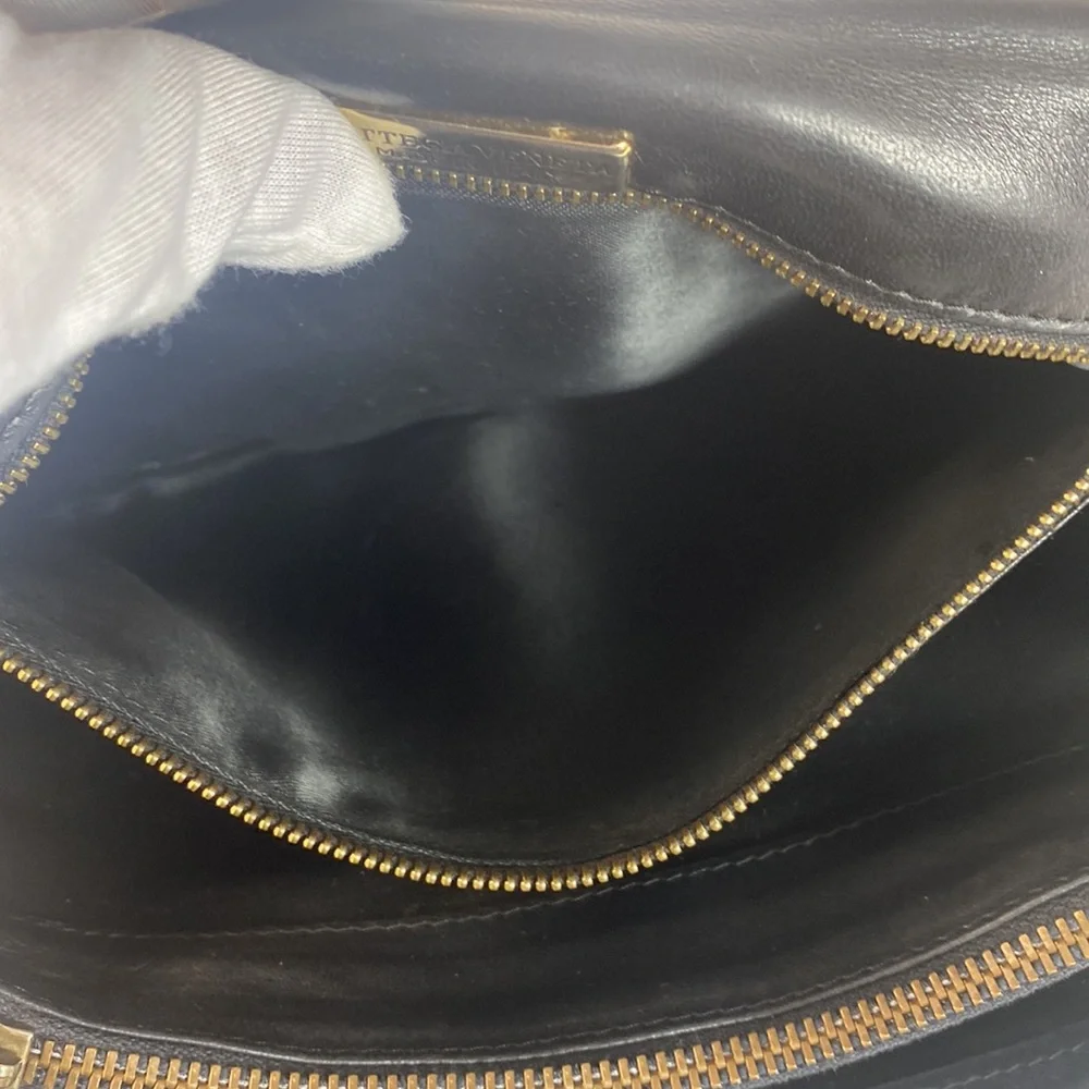 Authentic/Vintage Bottega Veneta Crossbody/Shoulder/clutch w/ matching wallet - Picture 11 of 16